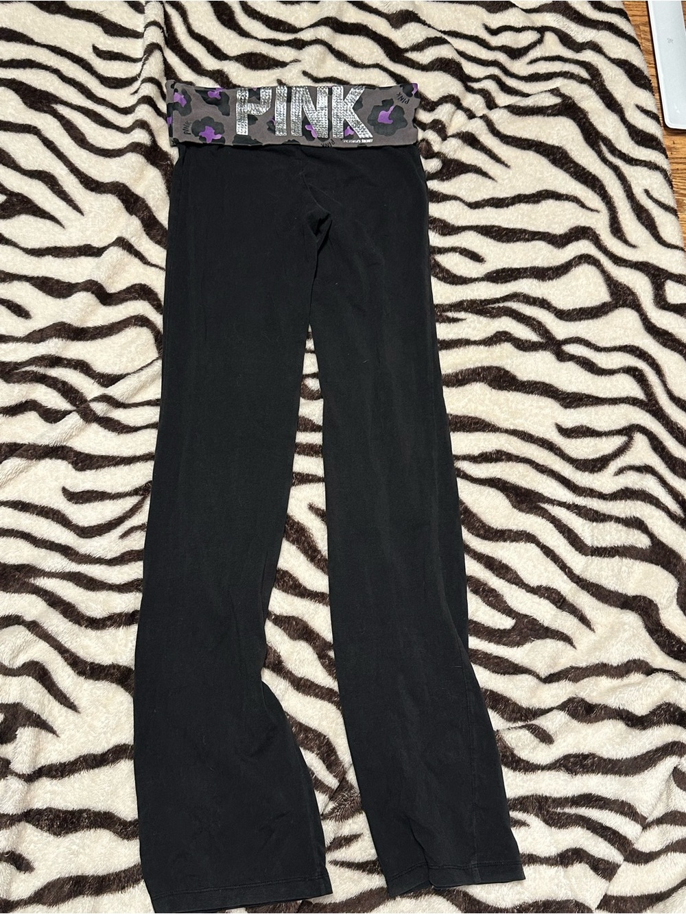 PINK Victoria's Secret Black Yoga Pants with Purple Leopard Fold-Over Waistband - Picture 5 of 5